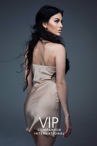 Roxana - bisexual Russian London escort 10